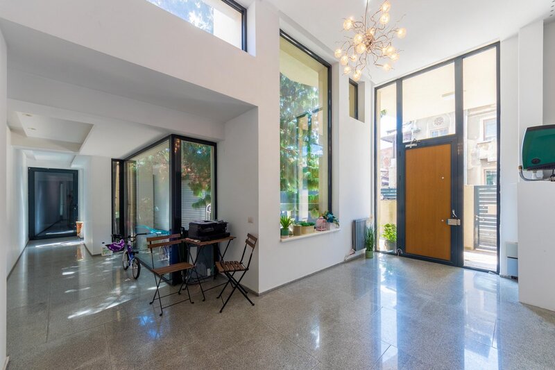 Banu Manta, parter inalt 5 camere, 156 mp nou